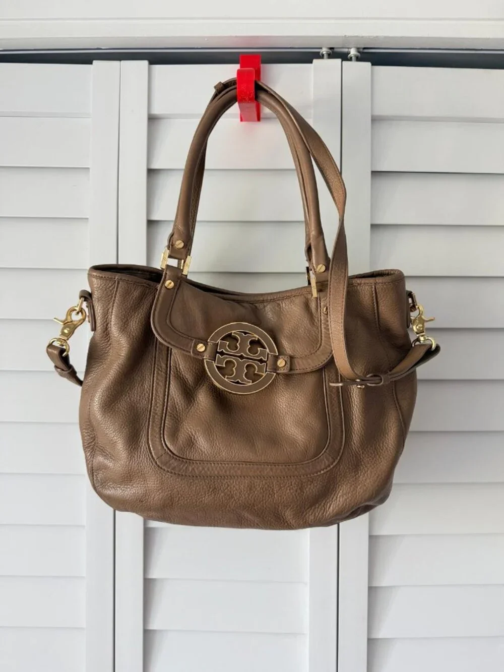 Tory Burch • Amanda Classic Dark Camel Hobo Bag • Purse • Retail $598
